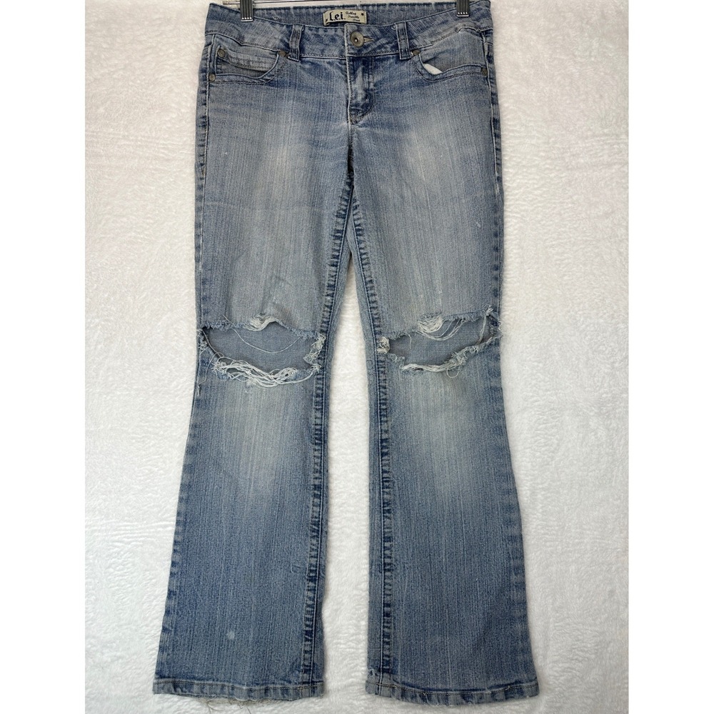 L.E.I. Ashley Trouble Boot Jeans Junior 5 Short Blue Distressed Bootcut